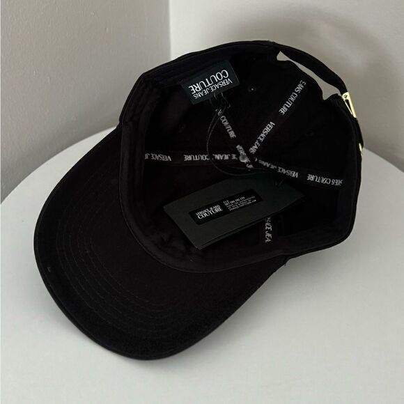 ⭕️ VERSACE JEANS Hat Cap Black Gold Designer Men’s Logo - Picture 7 of 7